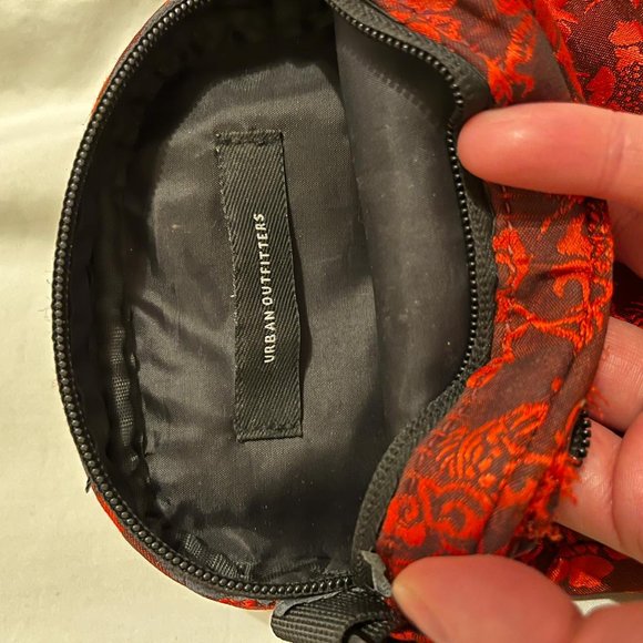 Dragon Embroidered Adjustable Crossbody Shoulder Bag, Urban Outfitters - Picture 8 of 8